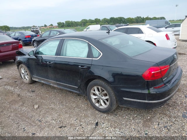 1VWAT7A36GC058312 Volkswagen Passat 1.8t S