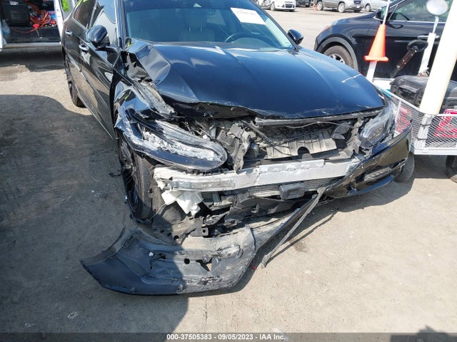2018 HONDA ACCORD SEDAN TOURING 2.0T VIN: 1HGCV2F93JA050680