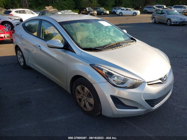 2016 5NPDH4AE8GH702415 main image