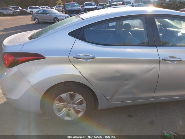 Hyundai ELANTRA SE 2016 5NPDH4AE8GH702415 Image 6