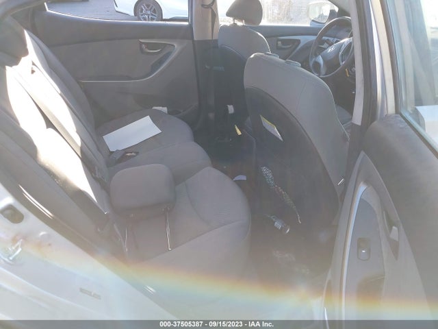 Hyundai ELANTRA SE 2016 5NPDH4AE8GH702415 Image 8