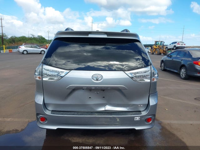 Toyota SIENNA SE 2017 5TDXZ3DC4HS899318 Image 16