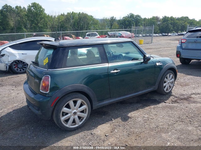 2007 MINI COOPER HARDTOP S VIN: WMWMF73567TL90124