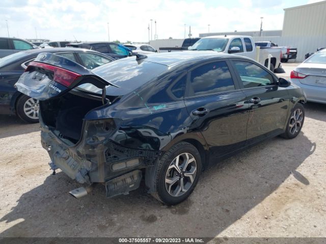 3KPF24AD9ME311968 KIA Forte Lxs