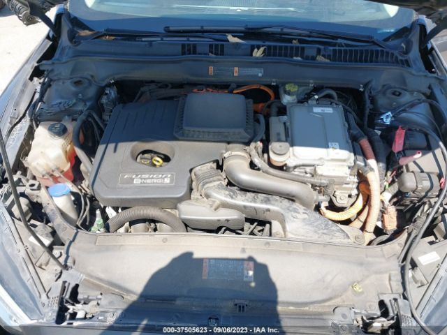 3FA6P0PU1JR110285 Ford Fusion Energi Se