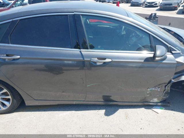 3FA6P0PU1JR110285 Ford Fusion Energi Se