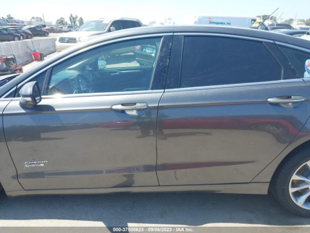 3FA6P0PU1JR110285 Ford Fusion Energi Se