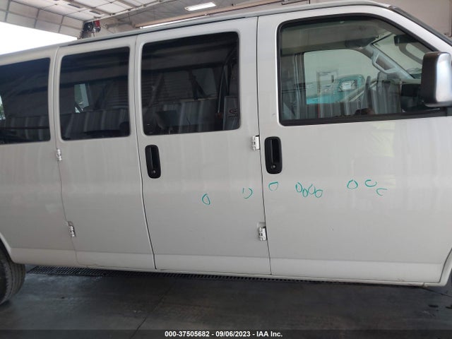 Chevrolet Express Passenger Lt 2020 1GAZGPFG7L1190399 Image 13