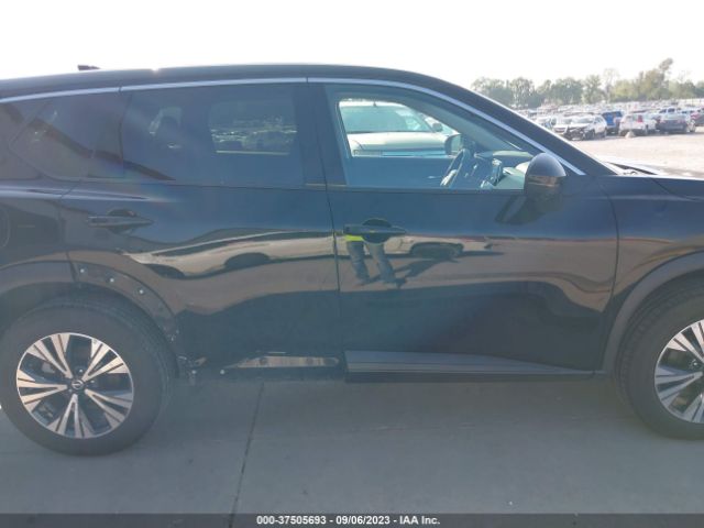 5N1AT3BB2MC782233 Nissan ROGUE SV
