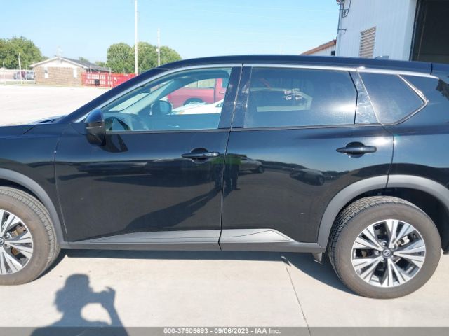 5N1AT3BB2MC782233 Nissan ROGUE SV