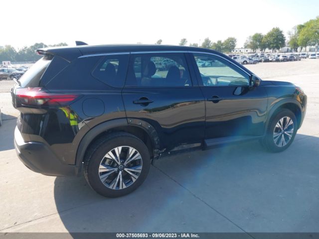 5N1AT3BB2MC782233 Nissan ROGUE SV