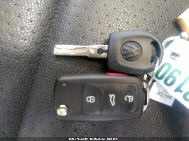 WVGBV7AX8GW557921 Volkswagen TIGUAN SE