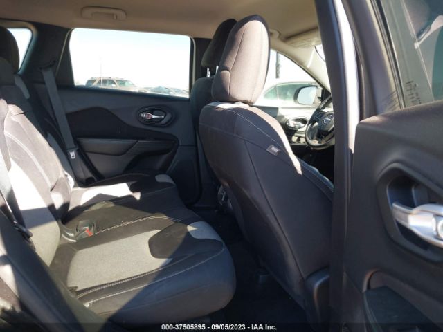 1C4PJLAB7FW731480 Jeep Cherokee Sport