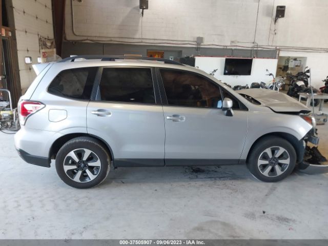 JF2SJAEC0HH505937 Subaru Forester Premium