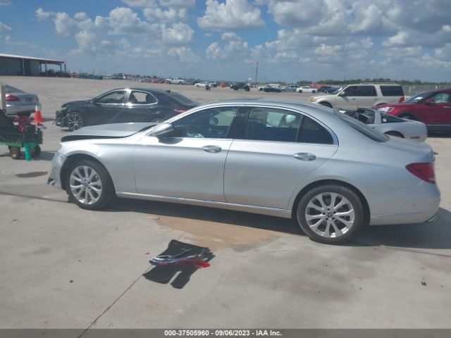 WDDZF4JB9KA489868 Mercedes-Benz E-class E 300