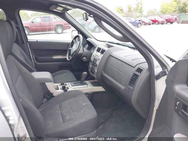 2009 FORD ESCAPE XLT VIN: 1FMCU037X9KB47109