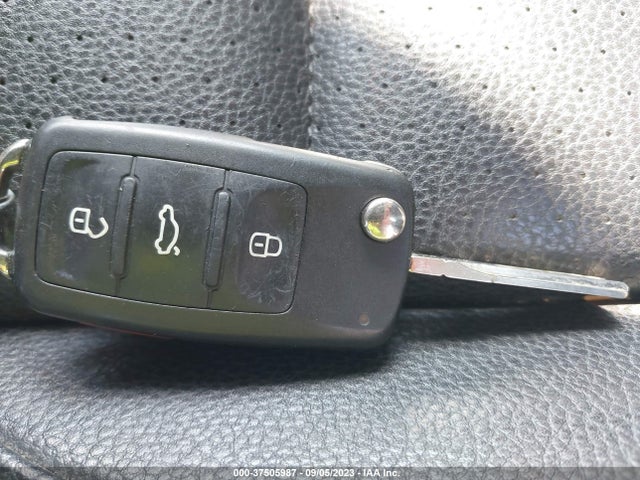 WVGBV7AX1HW513230 Volkswagen TIGUAN S