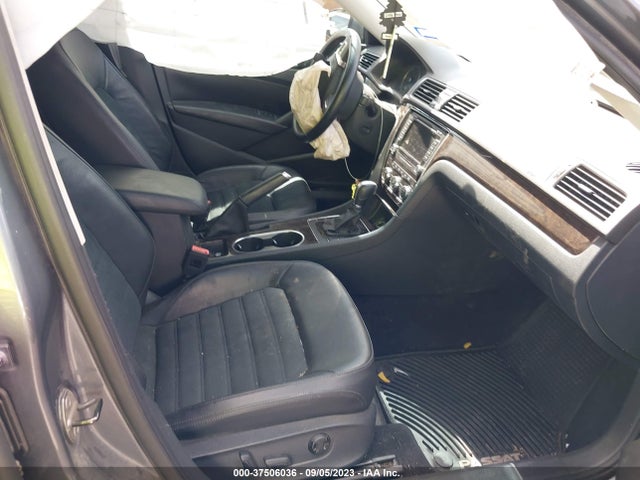 1VWCN7A35EC059855 Volkswagen Passat Tdi Sel Premium