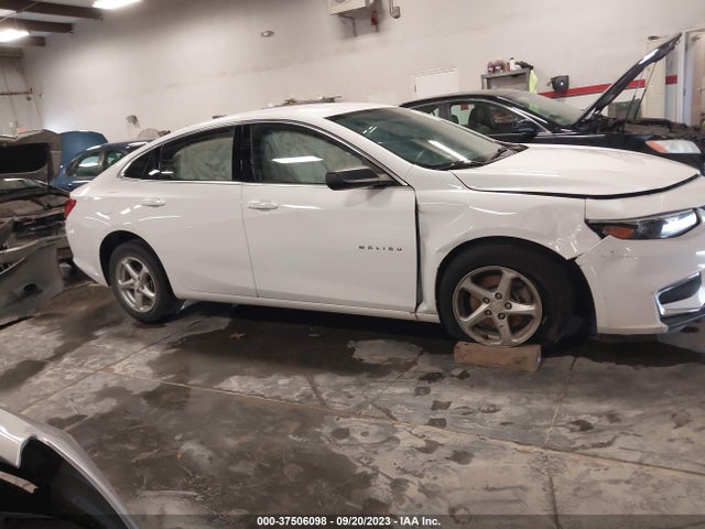 Chevrolet MALIBU LS 2018 1G1ZC5ST3JF235602 Image 13
