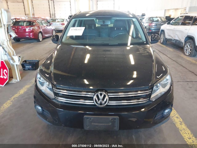 WVGBV3AX8EW559626 Volkswagen TIGUAN SE