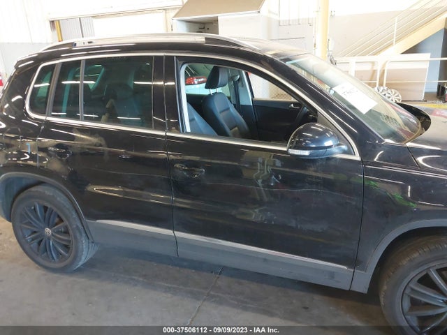 WVGBV3AX8EW559626 Volkswagen TIGUAN SE