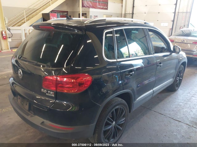 WVGBV3AX8EW559626 Volkswagen TIGUAN SE