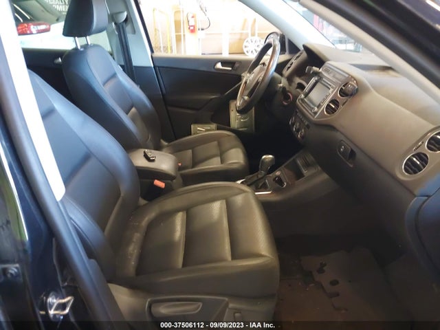 WVGBV3AX8EW559626 Volkswagen TIGUAN SE
