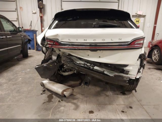 2LMPJ8J94PBL04979 Lincoln Nautilus Standard