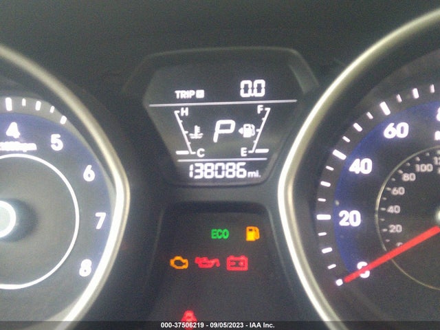 2014 HYUNDAI ELANTRA SE VIN: 5NPDH4AE8EH470279