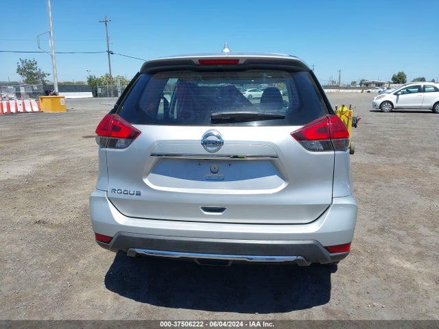 Nissan ROGUE S 2017 JN8AT2MT5HW381871 Image 17
