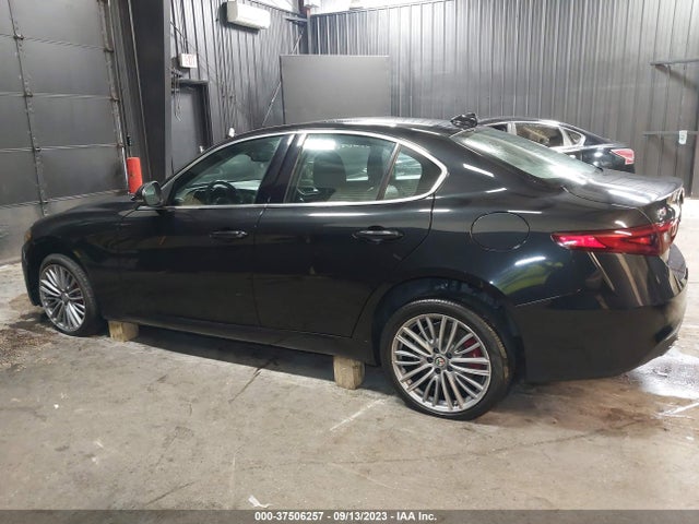 ZARFAEEN2J7580021 Alfa Romeo Giulia Ti Lusso