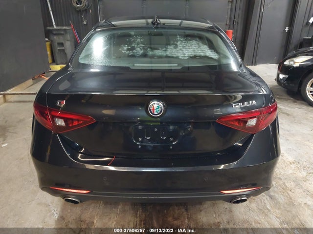 ZARFAEEN2J7580021 Alfa Romeo Giulia Ti Lusso