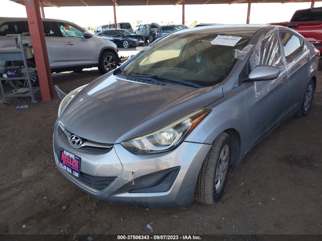 2016 HYUNDAI ELANTRA SE VIN: 5NPDH4AE2GH735409