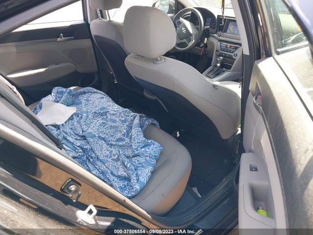 Hyundai ELANTRA SE 2018 5NPD74LF5JH383460 Image 8