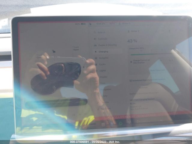 5YJ3E1EA3PF439081 Tesla MODEL 3