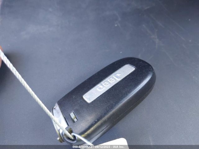1C4PJLLB9KD226530 Jeep Cherokee Latitude Plus