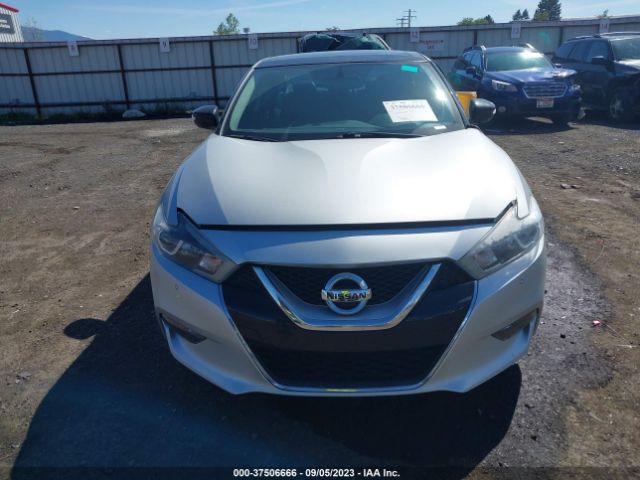 1N4AA6AP8HC443688 Nissan MAXIMA SL
