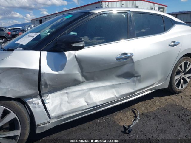 1N4AA6AP8HC443688 Nissan MAXIMA SL