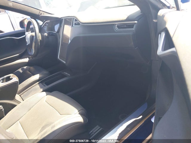 Tesla Model S 60/75 2017 5YJSA1E16HF178814 Image 5
