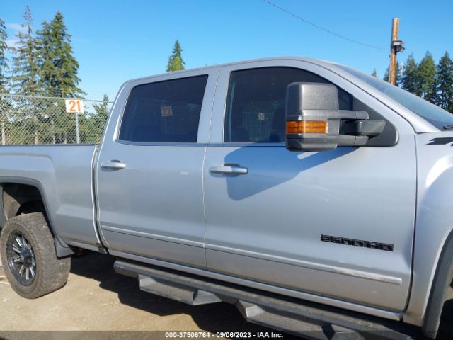 1GT12PEY5KF121337 GMC Sierra 2500hd Sle