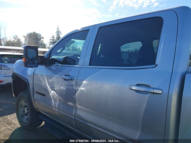 1GT12PEY5KF121337 GMC Sierra 2500hd Sle