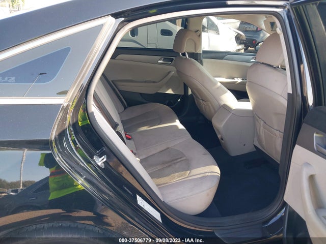 2016 HYUNDAI SONATA 2.4L SE VIN: 5NPE24AF2GH261637
