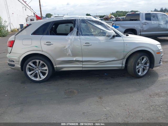 WA1GFCFS2GR007586 Audi Q3 Prestige