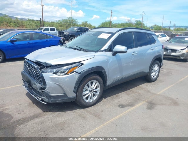 Toyota Corolla Cross Le 2023 7MUCAAAG6PV039040 Image 2