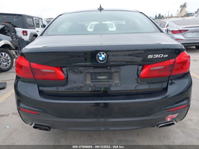 WBAJA9C53JB033400 BMW 5 Series 530e Iperformance