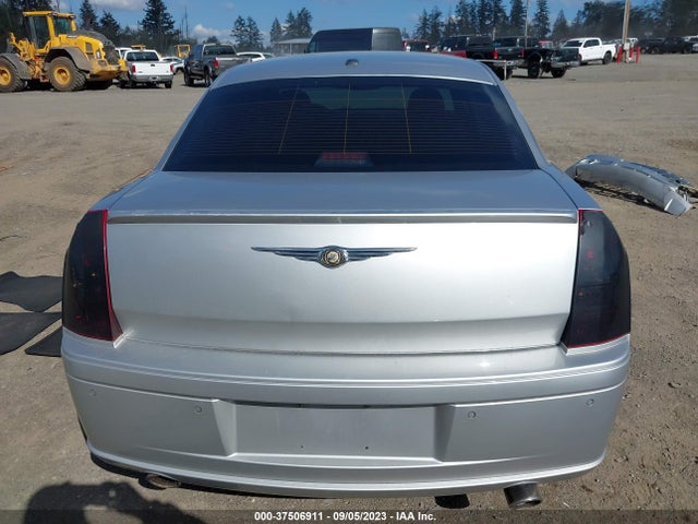 2006 CHRYSLER 300 C SRT8 VIN: 2C3KA73W96H388756