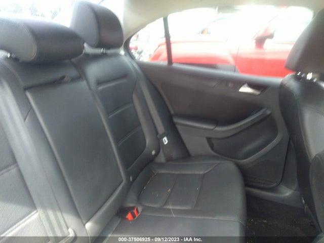 3VWD17AJ3EM322700 Volkswagen Jetta Sedan Se