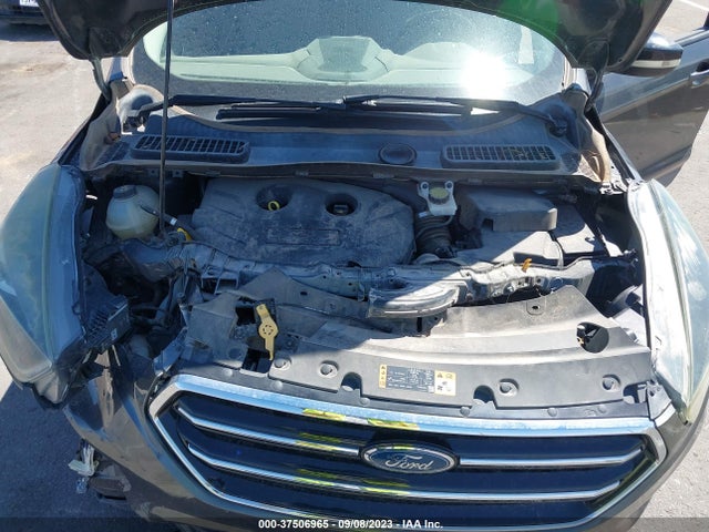 2017 Ford Escape Titanium მანქანა იყიდება აუქციონზე, vin: 1FMCU0J9XHUD19940, აუქციონის ნომერი: 37506965