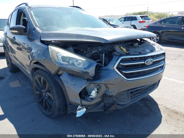 2017 Ford Escape Titanium მანქანა იყიდება აუქციონზე, vin: 1FMCU0J9XHUD19940, აუქციონის ნომერი: 37506965