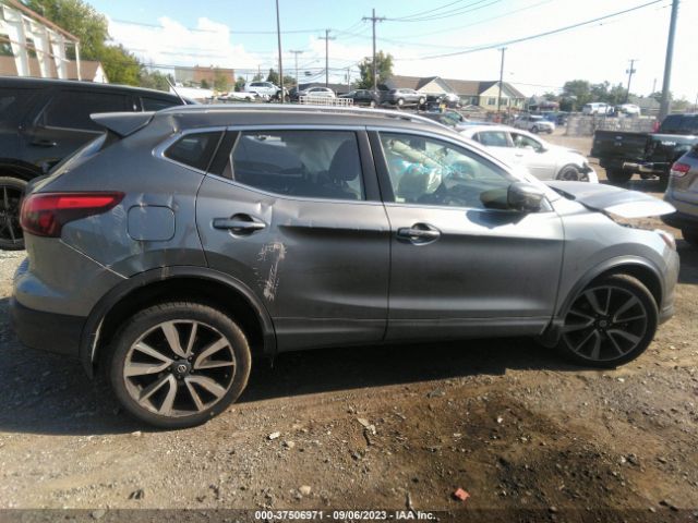 JN1BJ1CR2JW267924 Nissan Rogue Sport Sl